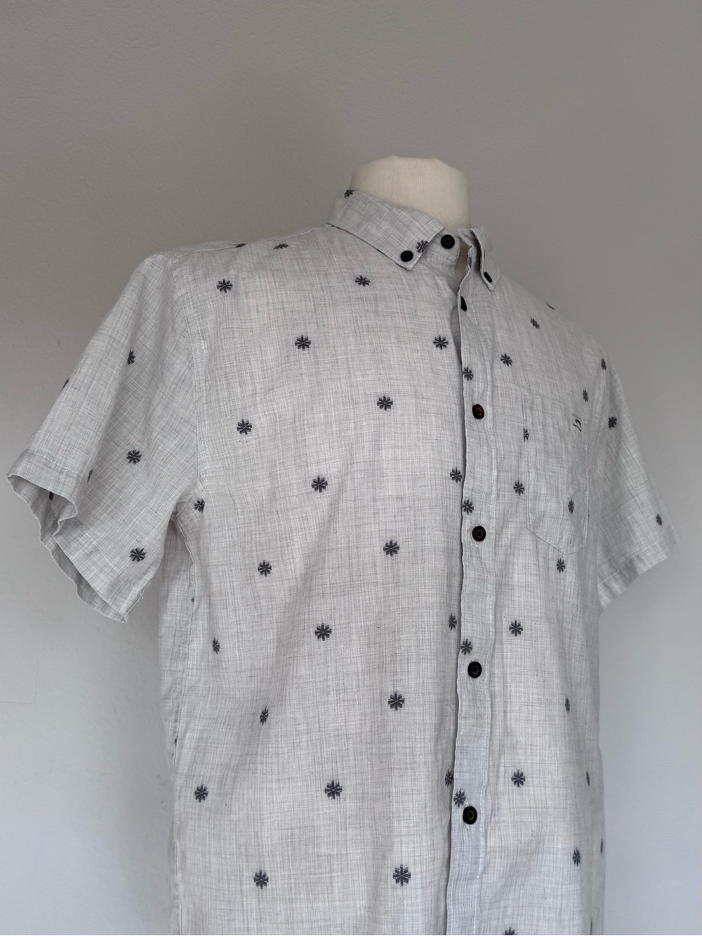 Billabong Light Gray Short-Sleeve Button-Down with Navy Embroidery